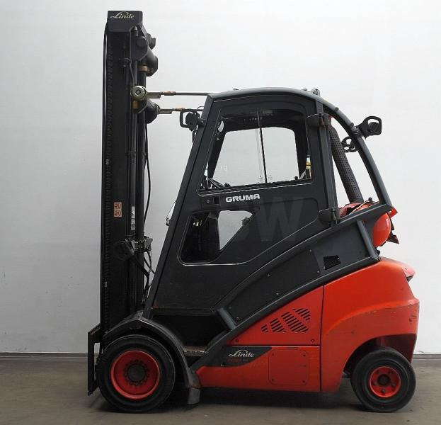 Linde H 35 T EVO 393-02 - Chariot élévateur à gaz: photos 4 Linde H 35 T EVO 393-02 - Chariot élévateur à gaz: photos 4
