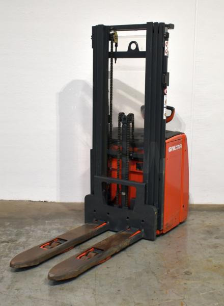 Linde L 14 i 1173-00 - Gerbeur: photos 2 Linde L 14 i 1173-00 - Gerbeur: photos 2