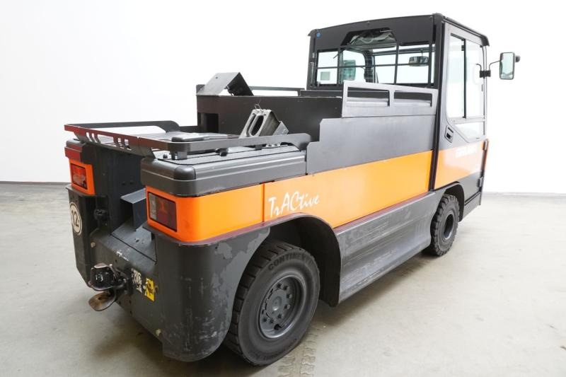Linde P 250 127-05 - Chariot tracteur: photos 2 Linde P 250 127-05 - Chariot tracteur: photos 2