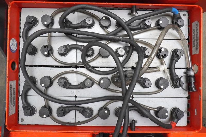 Linde P 50 C 1190 - Chariot tracteur: photos 5 Linde P 50 C 1190 - Chariot tracteur: photos 5