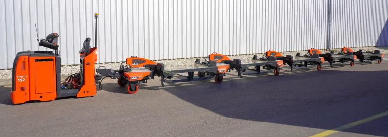 Linde P 50 C 1190 - Chariot tracteur: photos 1 Linde P 50 C 1190 - Chariot tracteur: photos 1