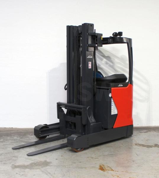 Linde R 16 HD 1120 - Chariot à mât rétractable: photos 2 Linde R 16 HD 1120 - Chariot à mât rétractable: photos 2