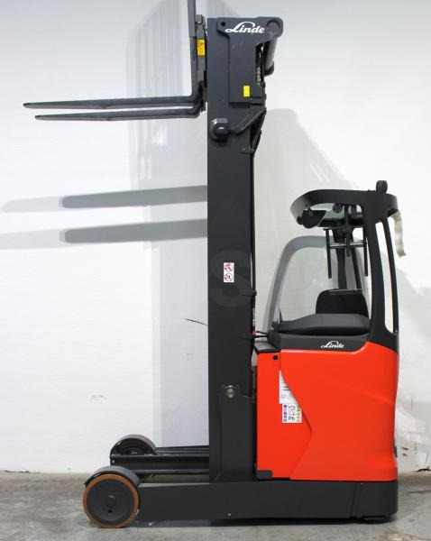 Linde R 20 HD 1120 - Chariot à mât rétractable: photos 3 Linde R 20 HD 1120 - Chariot à mât rétractable: photos 3