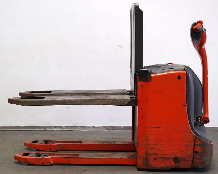 Linde T 16 L 1152 - Transpalette: photos 3 Linde T 16 L 1152 - Transpalette: photos 3