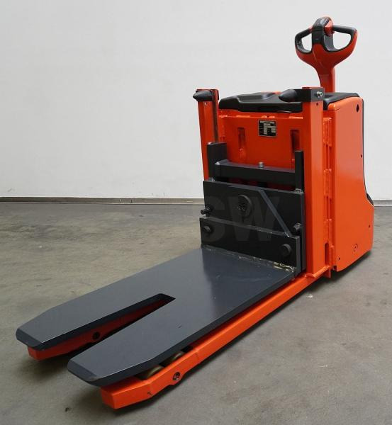 Linde T 23 L 1152 - Transpalette: photos 2 Linde T 23 L 1152 - Transpalette: photos 2