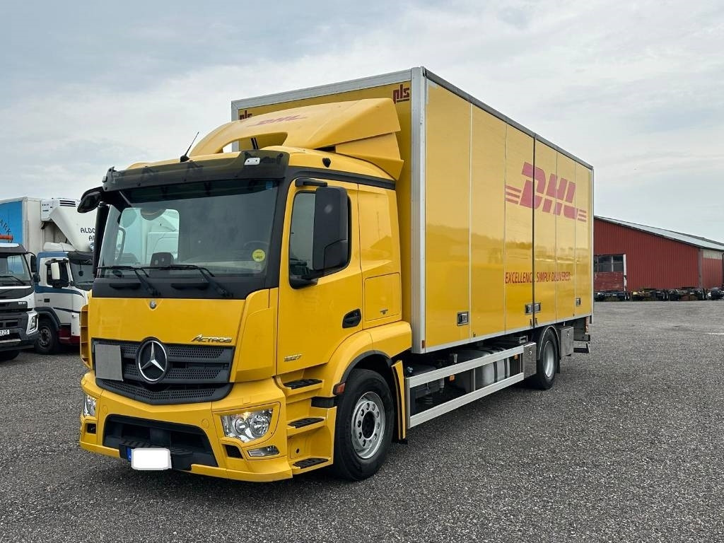 Mercedes-Benz Actros 1827 SERIE NR 2502 - Camion fourgon: photos 1 Mercedes-Benz Actros 1827 SERIE NR 2502 - Camion fourgon: photos 1
