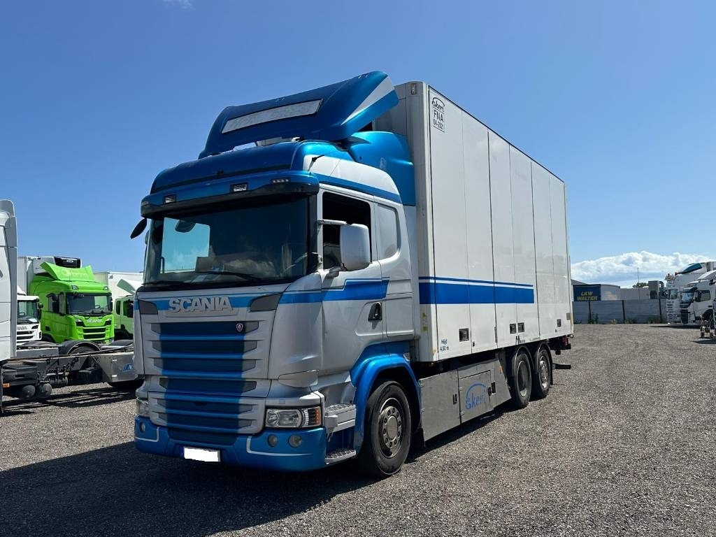 Scania R490LB6X2*4MNB serie nr 0098 - Camion fourgon: photos 1 Scania R490LB6X2*4MNB serie nr 0098 - Camion fourgon: photos 1