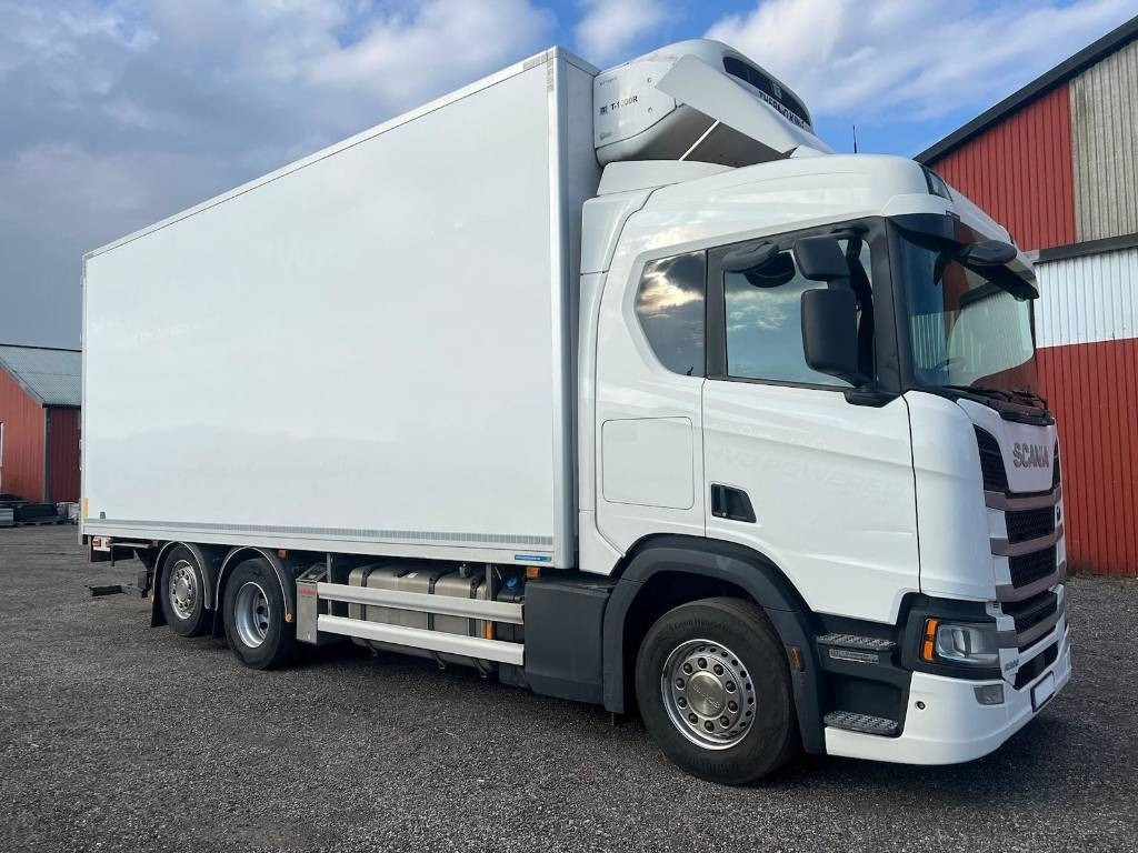 Scania R500 B 6X2*4 NB serie 5785 - Camion frigorifique: photos 2 Scania R500 B 6X2*4 NB serie 5785 - Camion frigorifique: photos 2