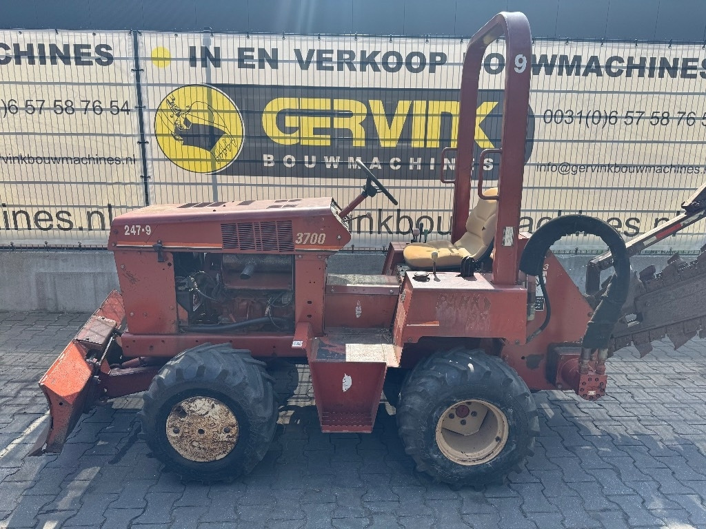 Ditch Witch 3700 DD - Trancheuse: photos 3 Ditch Witch 3700 DD - Trancheuse: photos 3