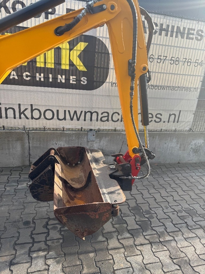 Mini pelle JCB 8018: photos 10