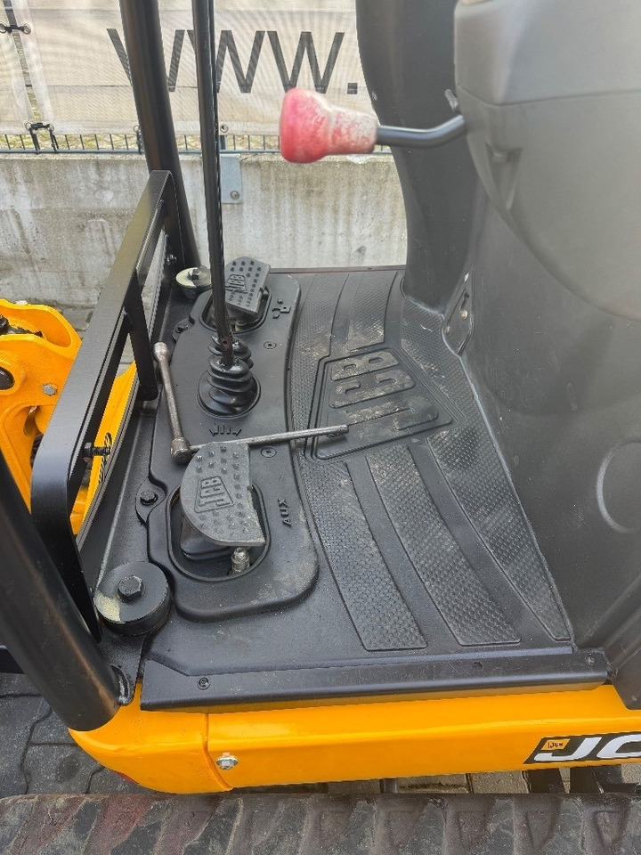 Mini pelle JCB 8018: photos 6