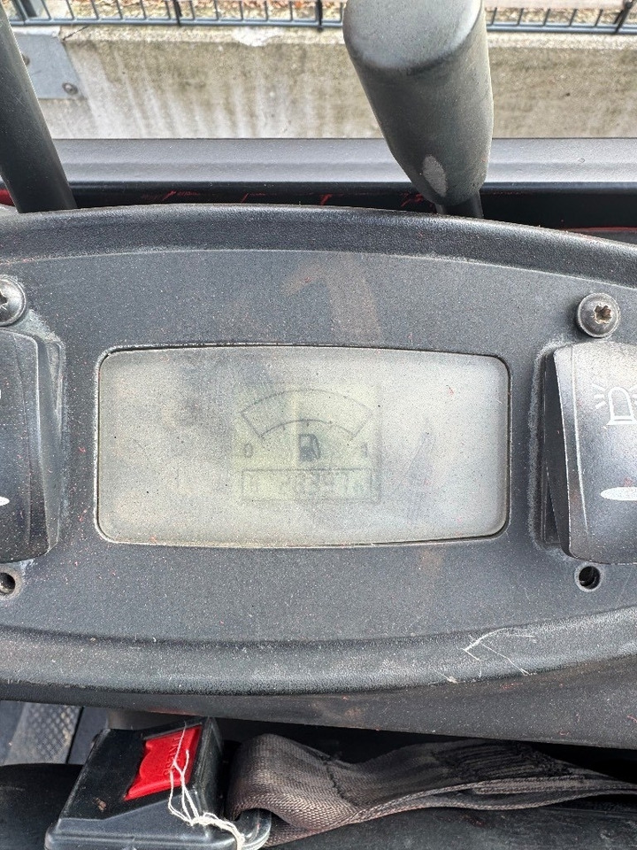 Mini pelle JCB 8018: photos 8