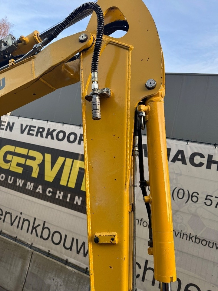 Komatsu PC 26 MR-3 - Mini pelle: photos 5 Komatsu PC 26 MR-3 - Mini pelle: photos 5