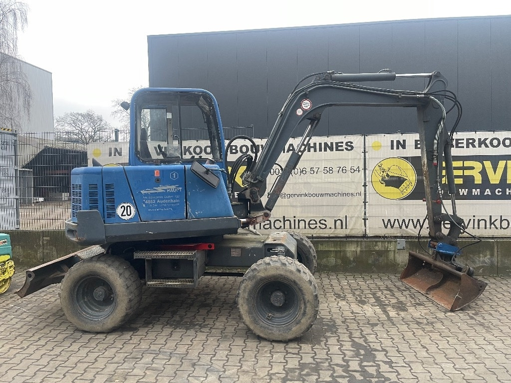 Peljop EW 256  - Pelle sur pneus: photos 2 Peljop EW 256  - Pelle sur pneus: photos 2