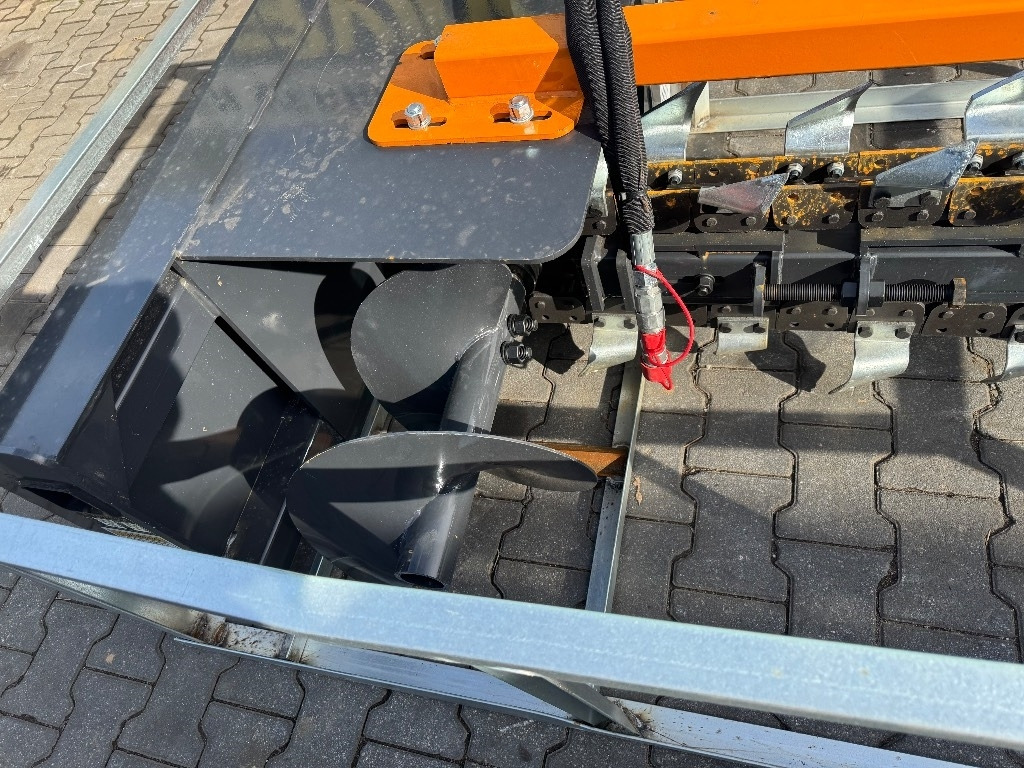 Wolverine TRC 12 -48 H - Trancheuse: photos 2 Wolverine TRC 12 -48 H - Trancheuse: photos 2