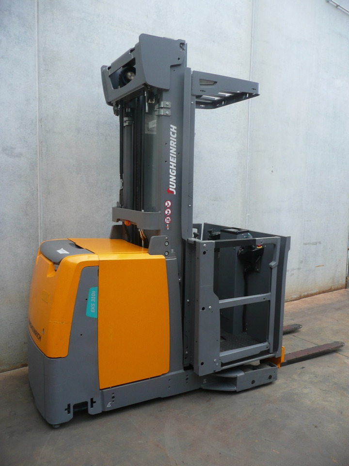 Jungheinrich EKS 310s Z+F 350 ZT - Préparateur de commandes: photos 2 Jungheinrich EKS 310s Z+F 350 ZT - Préparateur de commandes: photos 2