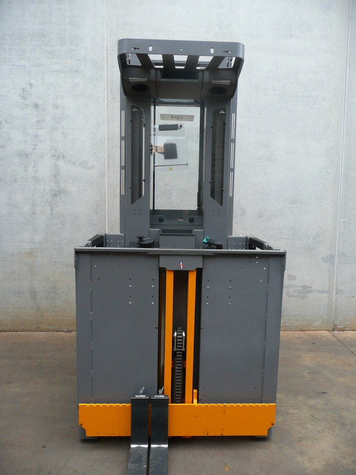 Jungheinrich EKS 310s Z+F 350 ZT - Préparateur de commandes: photos 5 Jungheinrich EKS 310s Z+F 350 ZT - Préparateur de commandes: photos 5