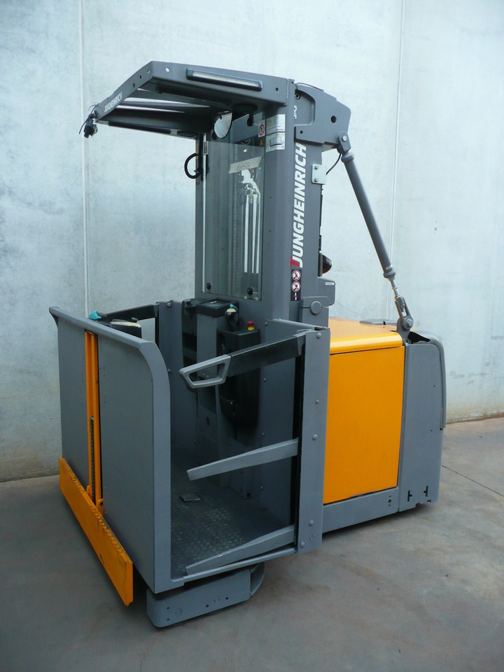 Jungheinrich EKS 312 Z+I 475 DZ - Préparateur de commandes: photos 3 Jungheinrich EKS 312 Z+I 475 DZ - Préparateur de commandes: photos 3