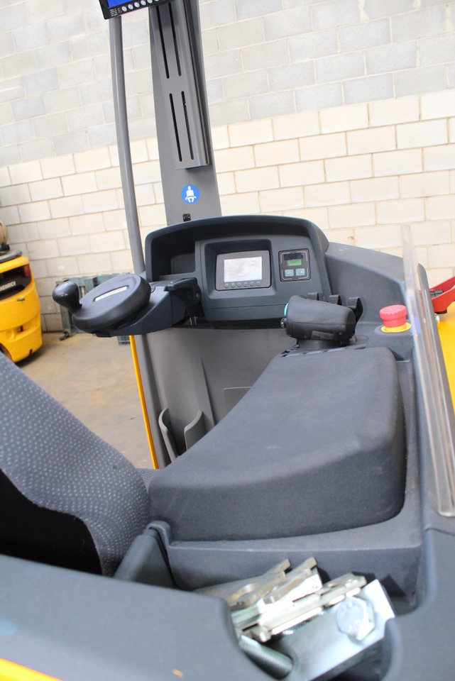 Chariot à mât rétractable Jungheinrich ETV 216 1025 DZ: photos 8
