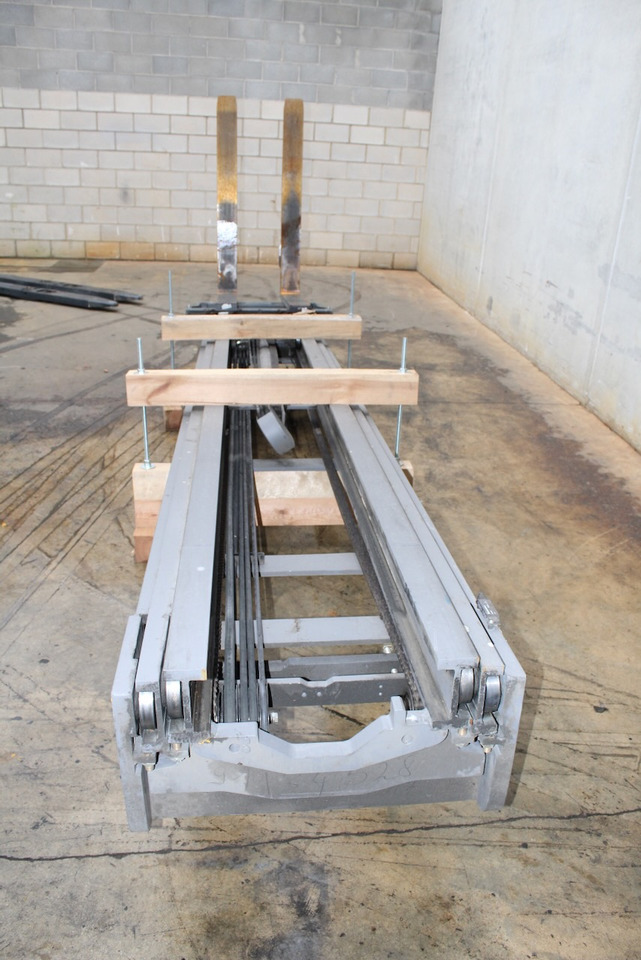 Chariot à mât rétractable Jungheinrich ETV 216 1025 DZ: photos 9