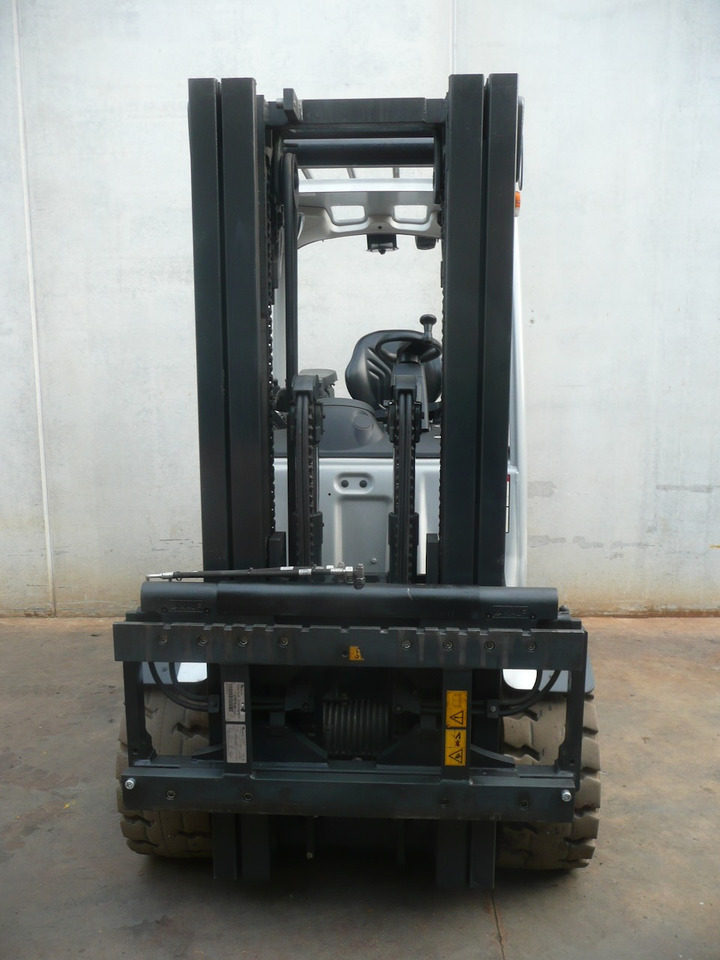 Still RX60-40 - Chariot élévateur électrique: photos 5 Still RX60-40 - Chariot élévateur électrique: photos 5