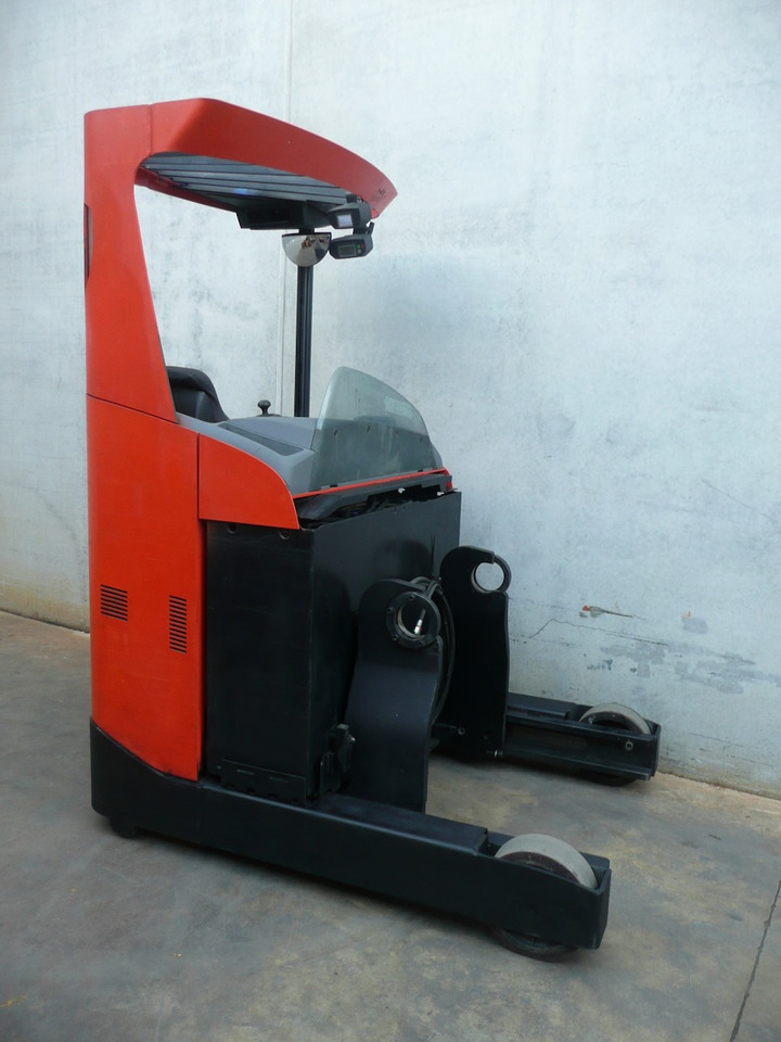 Toyota RRE 160 - Chariot à mât rétractable: photos 1 Toyota RRE 160 - Chariot à mât rétractable: photos 1