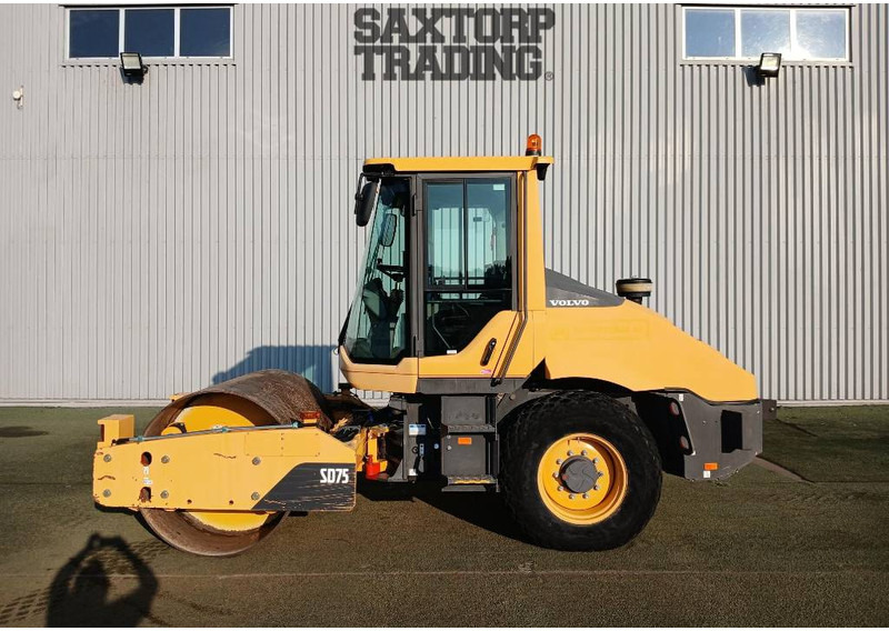 Volvo SD75, Vält - Compacteur: photos 2 Volvo SD75, Vält - Compacteur: photos 2