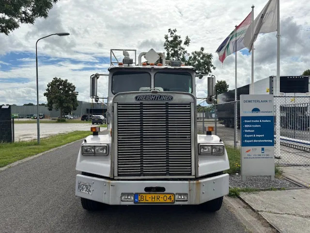 Freightliner 3 AXLE RIGID BODY chassis cabine (levering excl. opbouw) - Châssis cabine: photos 2 Freightliner 3 AXLE RIGID BODY chassis cabine (levering excl. opbouw) - Châssis cabine: photos 2