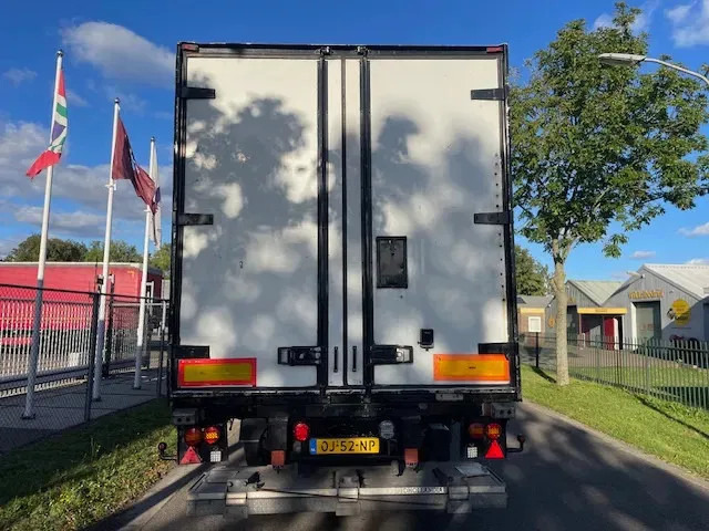 Van Eck UT-3B Steering axle 260 cm insteek Frigo carrier vector UT-3B H= 260 W= 250cm - Semi-remorque frigorifique: photos 5 Van Eck UT-3B Steering axle 260 cm insteek Frigo carrier vector UT-3B H= 260 W= 250cm - Semi-remorque frigorifique: photos 5