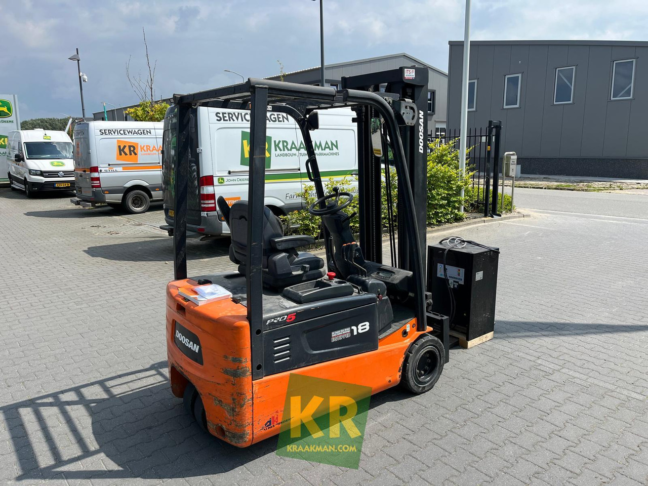 Doosan B18T - Chariot embarqué: photos 5 Doosan B18T - Chariot embarqué: photos 5