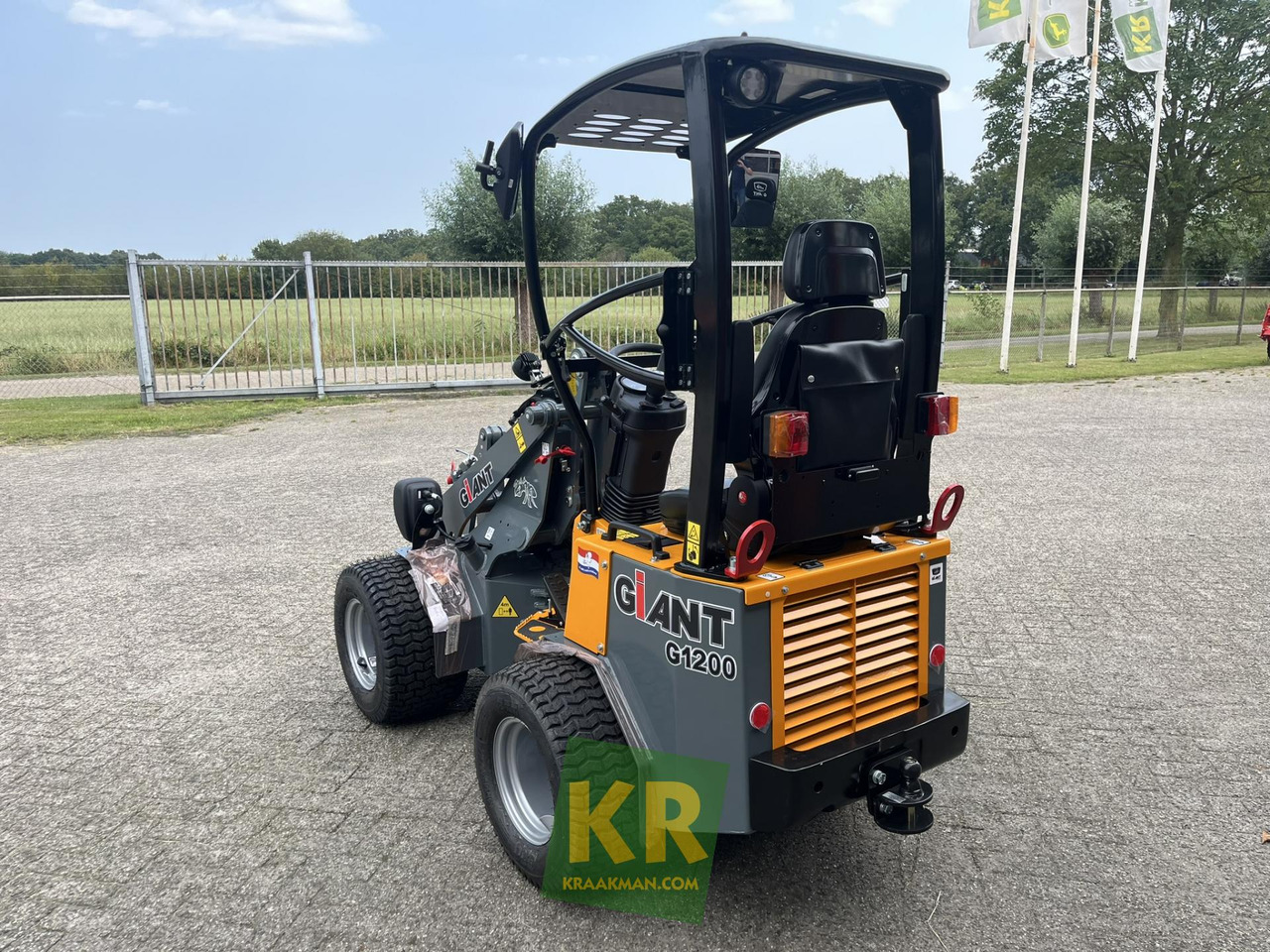 G1200 Giant - Valet de ferme: photos 5 G1200 Giant - Valet de ferme: photos 5