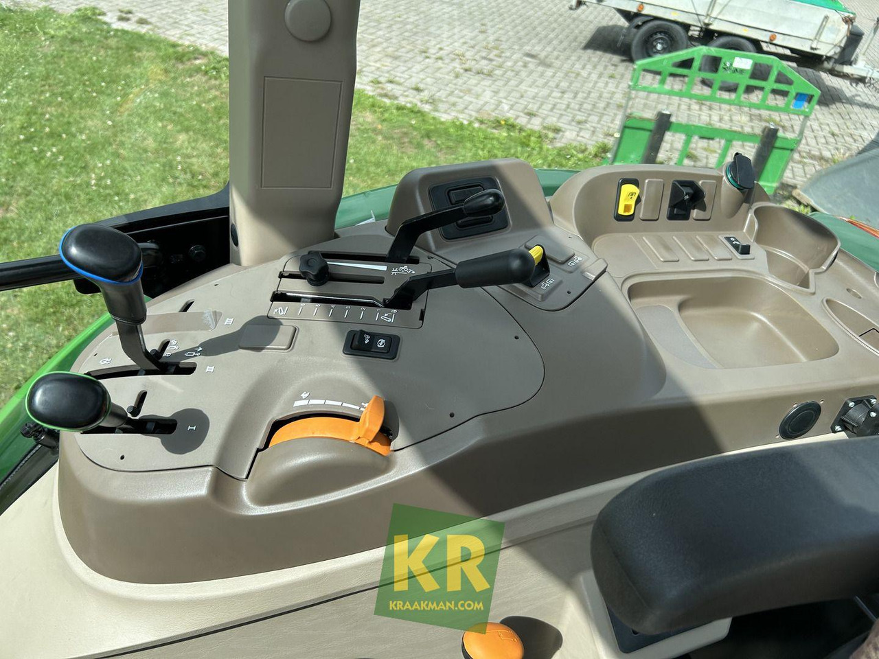John Deere 5058E - Tracteur agricole: photos 4 John Deere 5058E - Tracteur agricole: photos 4