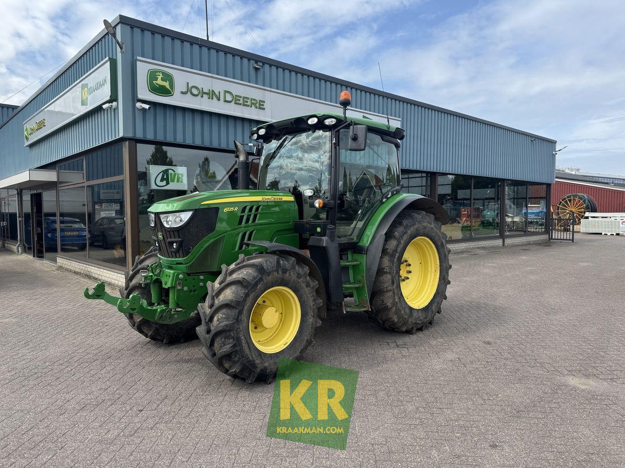 John Deere 6125R - Tracteur agricole: photos 1 John Deere 6125R - Tracteur agricole: photos 1