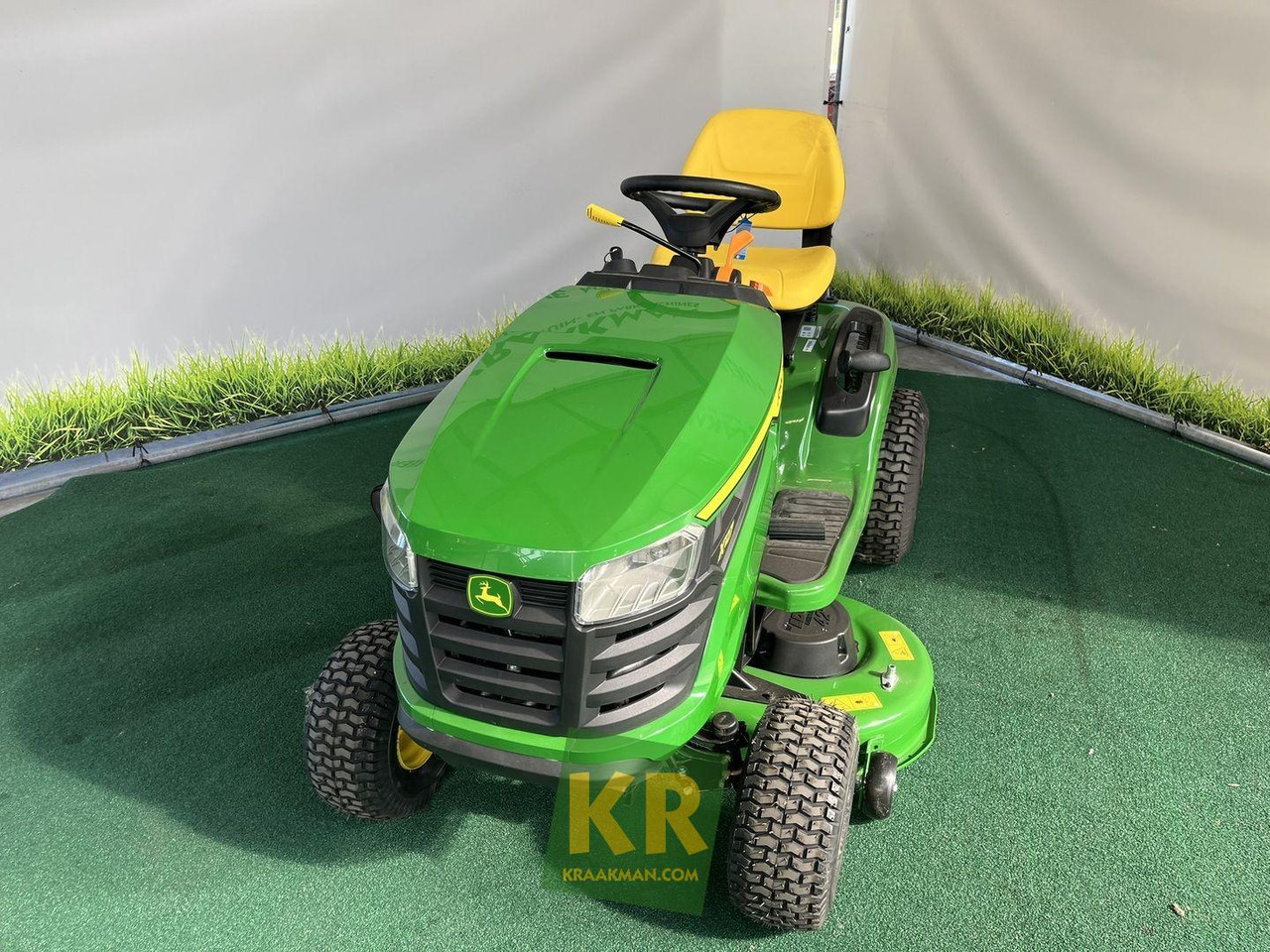 John Deere X127 - Motofaucheuse: photos 3 John Deere X127 - Motofaucheuse: photos 3