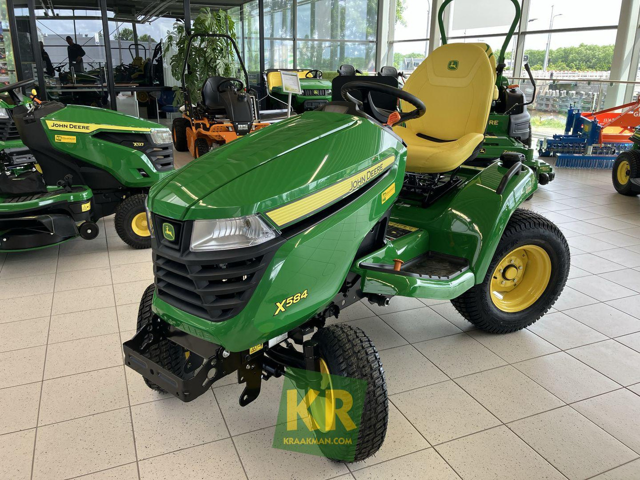 John Deere X584 - Motofaucheuse: photos 2 John Deere X584 - Motofaucheuse: photos 2