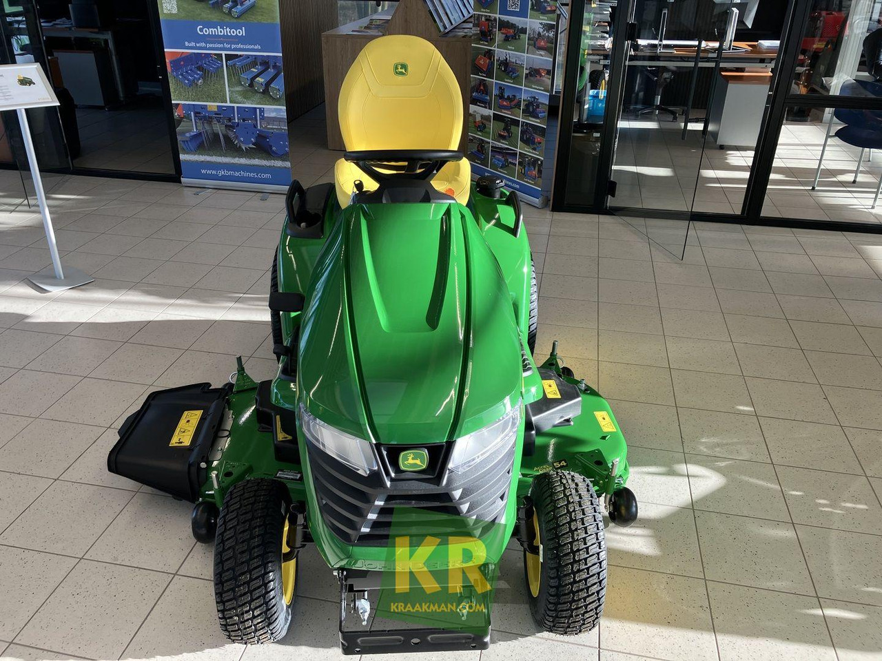 John Deere X590 - Motofaucheuse: photos 4 John Deere X590 - Motofaucheuse: photos 4