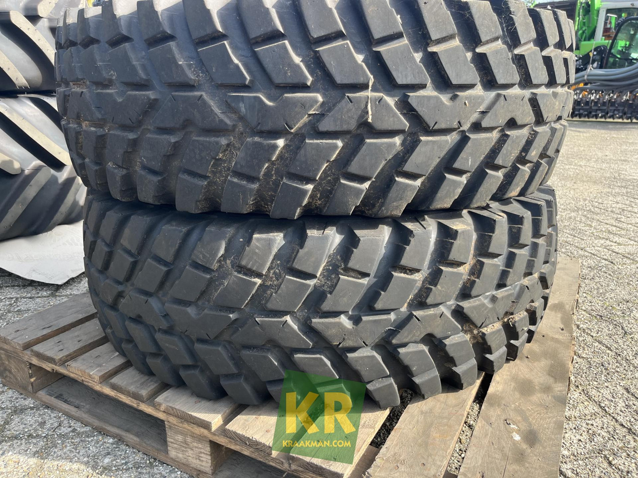 Nokian 360/80R24 Tri 2 Onbekend merk - Pneu pour Machine agricole: photos 2 Nokian 360/80R24 Tri 2 Onbekend merk - Pneu pour Machine agricole: photos 2