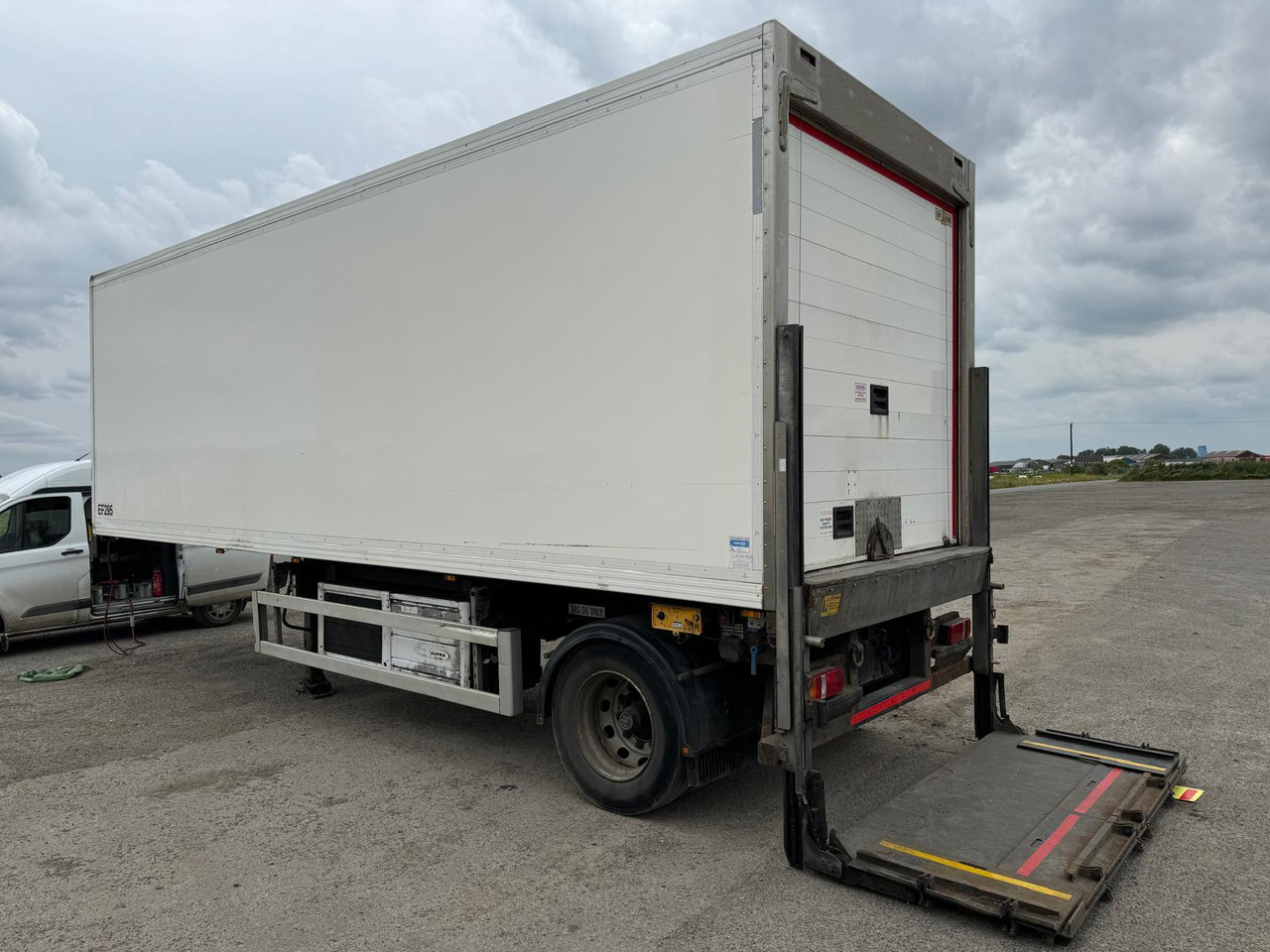 2012 Gray and Adams 8.4m Refrigerated Trailer - Semi-remorque frigorifique: photos 4 2012 Gray and Adams 8.4m Refrigerated Trailer - Semi-remorque frigorifique: photos 4