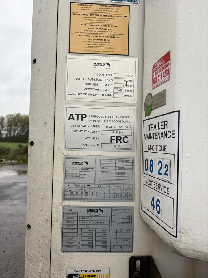 Schmitz Cargobull 2016 TK SLXe 300 – BTK110 - Semi-remorque frigorifique: photos 2 Schmitz Cargobull 2016 TK SLXe 300 – BTK110 - Semi-remorque frigorifique: photos 2