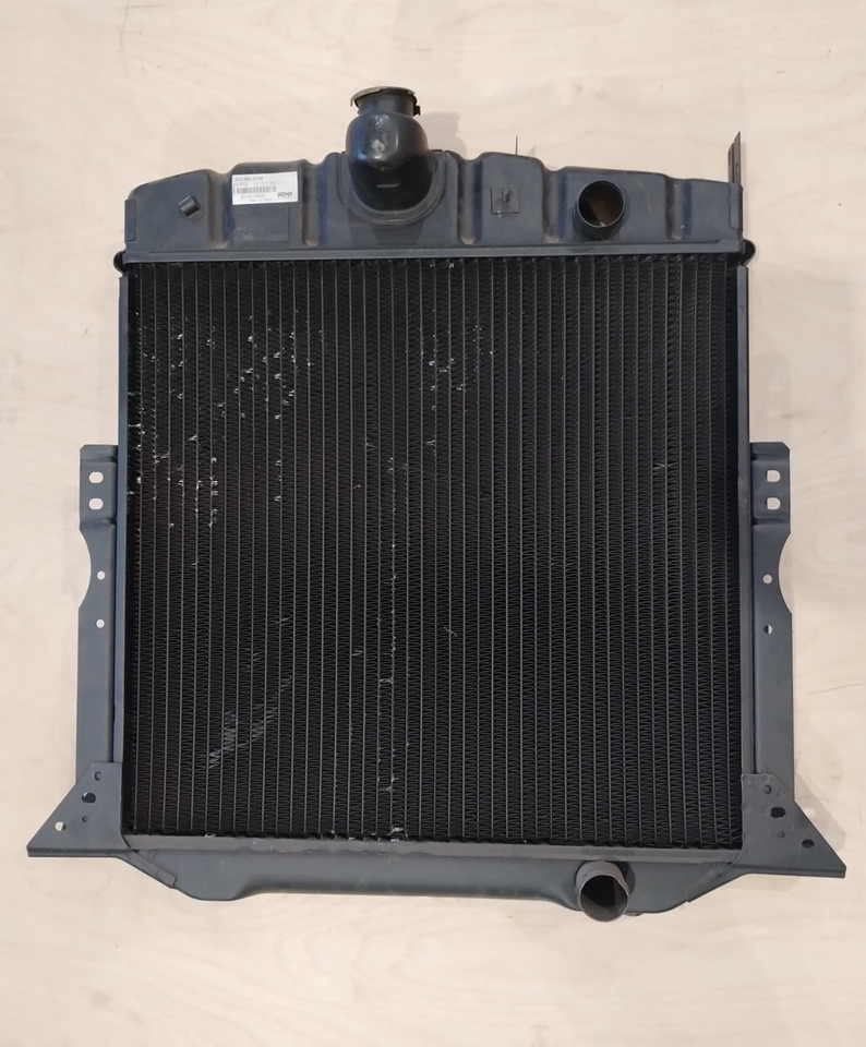 CHŁODNICA WODY MERCEDES LP 608 808 3145004702 - Radiateur: photos 1 CHŁODNICA WODY MERCEDES LP 608 808 3145004702 - Radiateur: photos 1