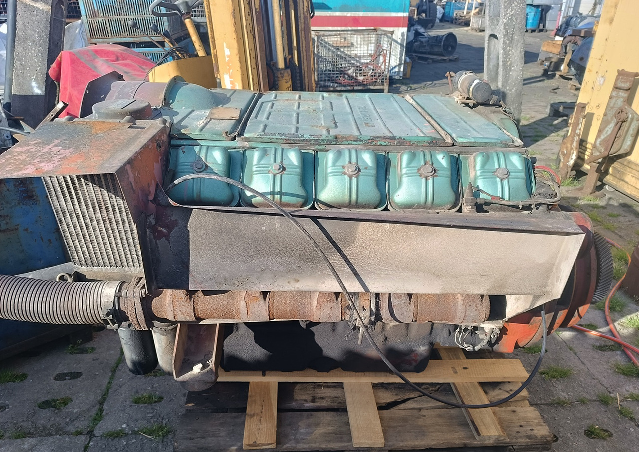 DEUTZ F 10 L 413 F F10L413F 256 HP / 305 HP - Moteur et pièces pour Matériel industriel: photos 1 DEUTZ F 10 L 413 F F10L413F 256 HP / 305 HP - Moteur et pièces pour Matériel industriel: photos 1