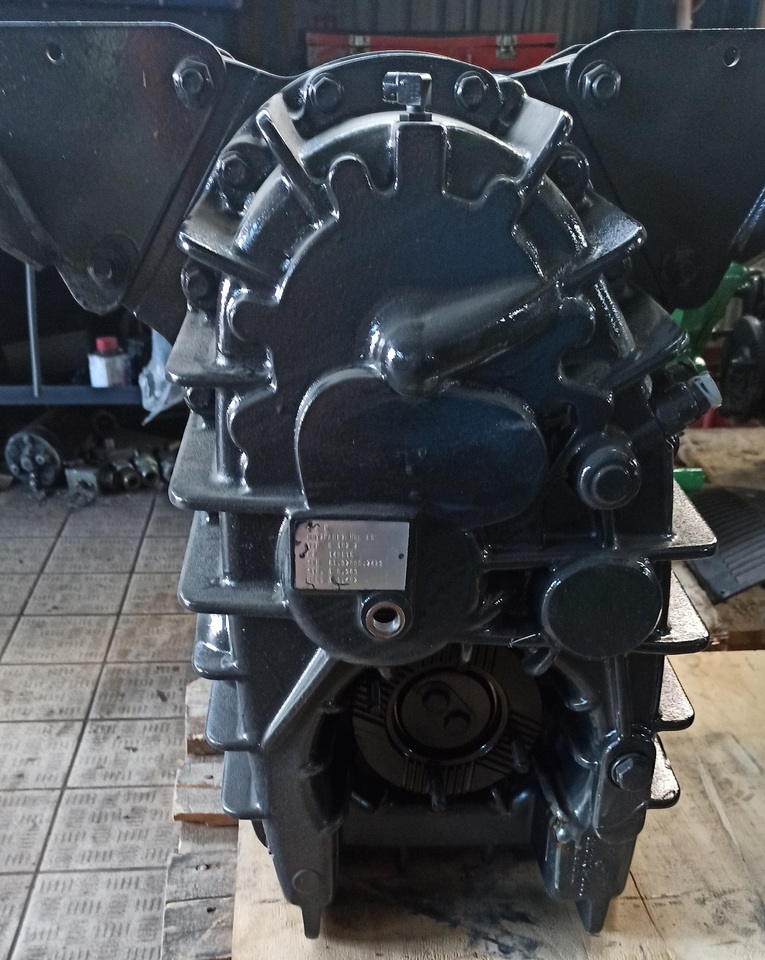 MAN TGM L2000 G102 G 102 4X4 - Transmission pour Camion: photos 2 MAN TGM L2000 G102 G 102 4X4 - Transmission pour Camion: photos 2