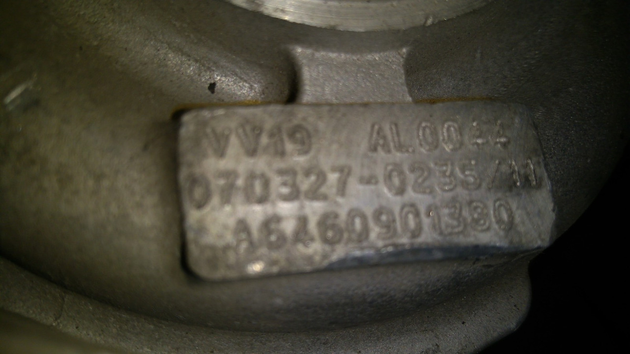 MERCEDES VITO VIANO OM639 6460901380 - Turbocompresseur pour Véhicule utilitaire: photos 3 MERCEDES VITO VIANO OM639 6460901380 - Turbocompresseur pour Véhicule utilitaire: photos 3