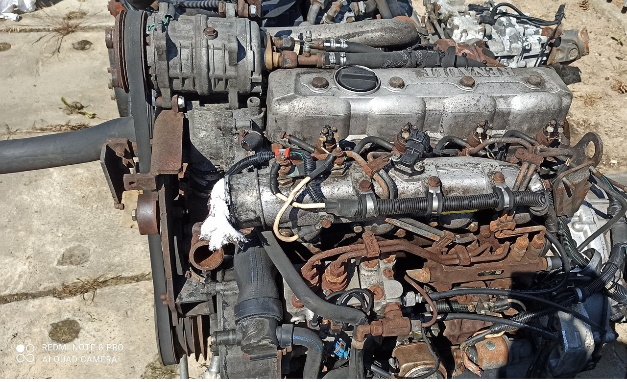 RENAULT MIDLUM 180 DCI 4 - Moteur et pièces pour Camion: photos 1 RENAULT MIDLUM 180 DCI 4 - Moteur et pièces pour Camion: photos 1
