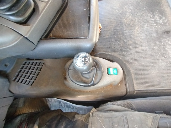 SCANIA R 114 380 6x2 - Châssis cabine: photos 5 SCANIA R 114 380 6x2 - Châssis cabine: photos 5