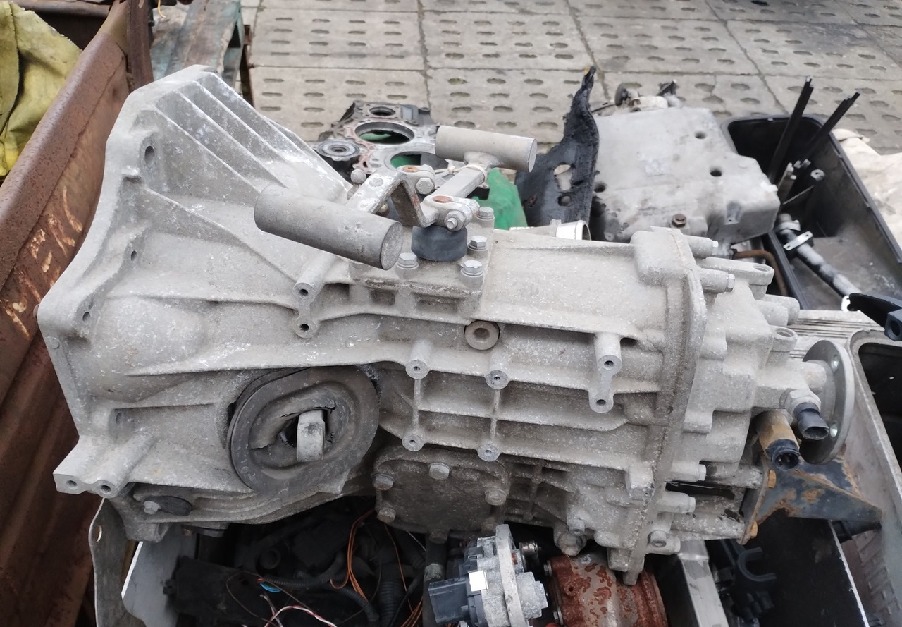 SKRZYNIA BIEGÓW IVECO DAILY 06-11 5S-300 8872447 - Boîte de vitesse pour Véhicule utilitaire: photos 1 SKRZYNIA BIEGÓW IVECO DAILY 06-11 5S-300 8872447 - Boîte de vitesse pour Véhicule utilitaire: photos 1