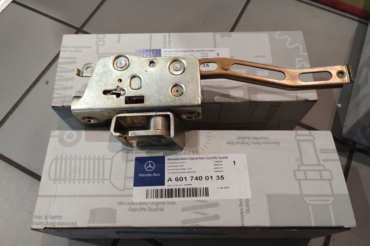 ZAMEK DRZWI TYŁ REAR DOOR LOCK MERCEDES T1 207 208 308 310 6017400135 - Cabine et intérieur pour Véhicule utilitaire: photos 1 ZAMEK DRZWI TYŁ REAR DOOR LOCK MERCEDES T1 207 208 308 310 6017400135 - Cabine et intérieur pour Véhicule utilitaire: photos 1