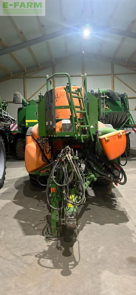 Amazone UX 4200 Super - Pulvérisateur traîné: photos 3 Amazone UX 4200 Super - Pulvérisateur traîné: photos 3