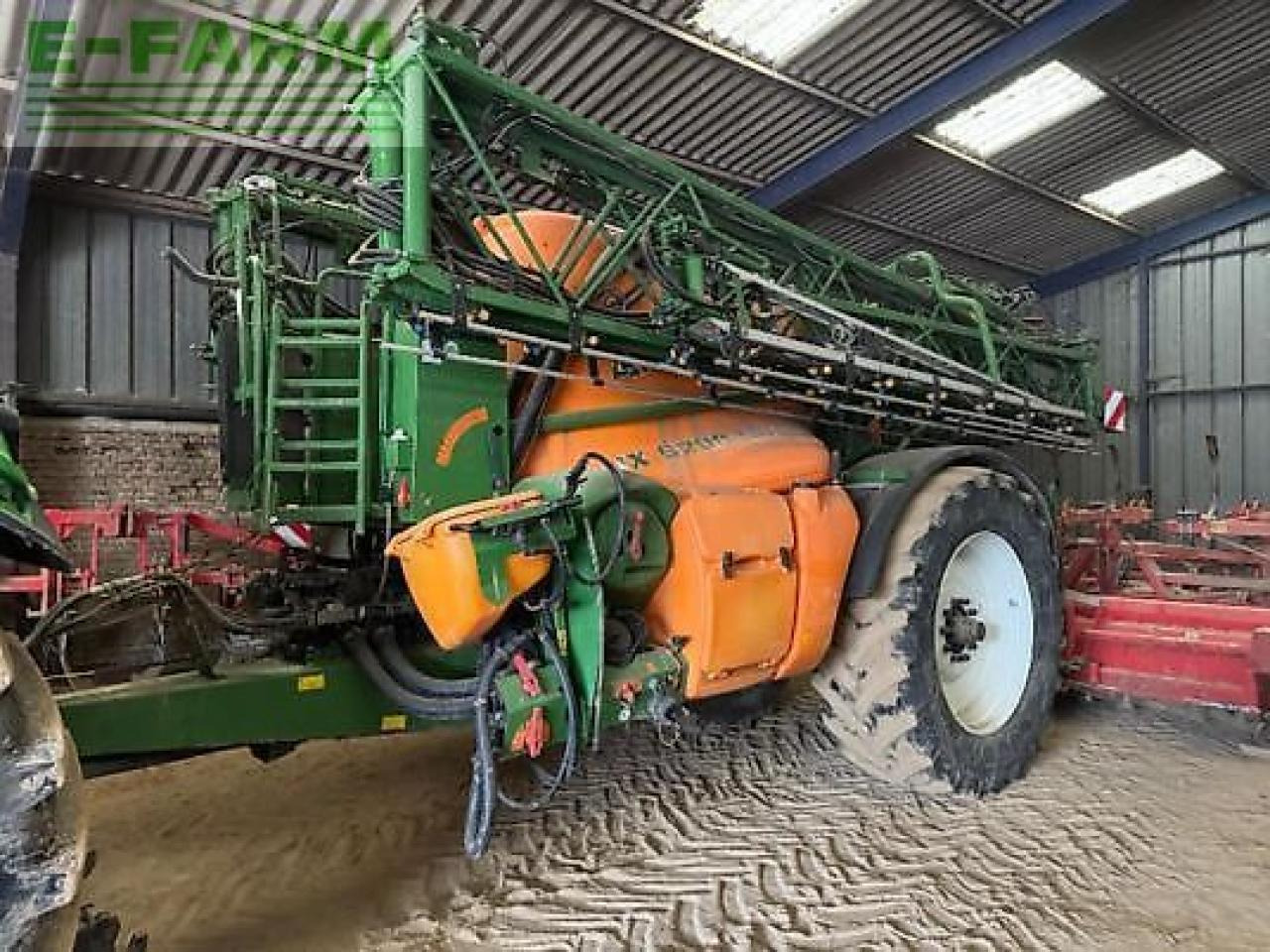 Amazone ux5200 - Pulvérisateur traîné: photos 1 Amazone ux5200 - Pulvérisateur traîné: photos 1