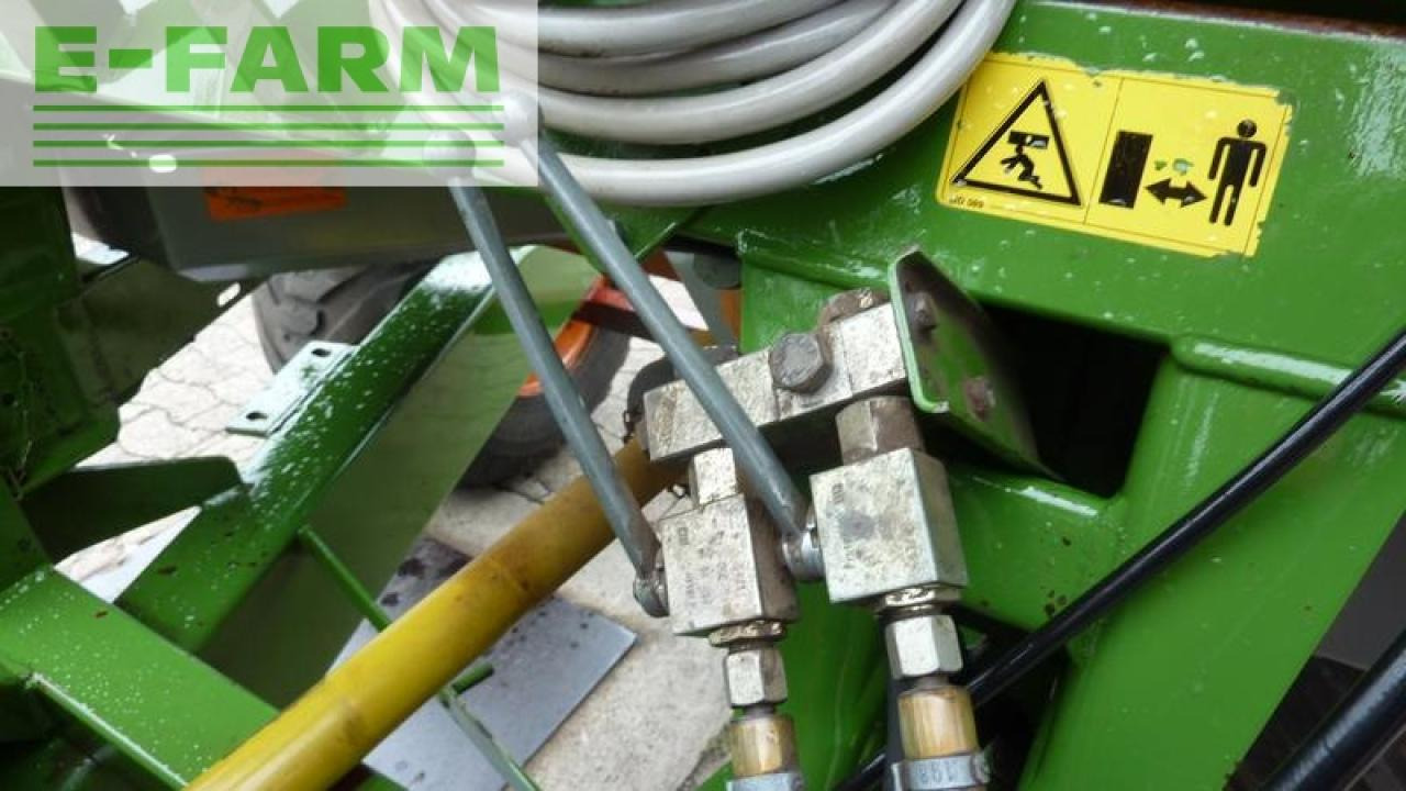 Distributeur d'engrais Amazone za-m maxtronic 3000 mit fahrgestell fr 2000: photos 11